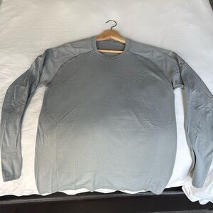 Lululemon long sleeve metal tech - medium